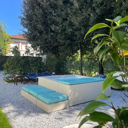 Villa Chiara Class Aparthotel Διαμέρισμα Marina di Pietrasanta